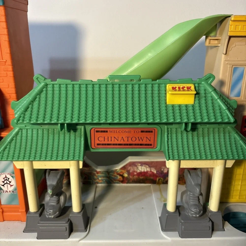 Imaginext Teenage Mutant Ninja Turtles  Chinatown Playset